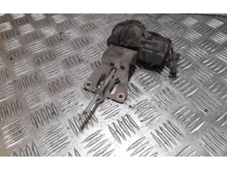 Vstřikovací čerpadlo 0390206949, 4980894   Saab 9-5    q 
