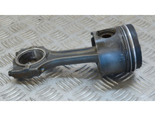 Píst    BMW 5 E39  pro naftový motor 2.5 M57 D25 (256D1) 