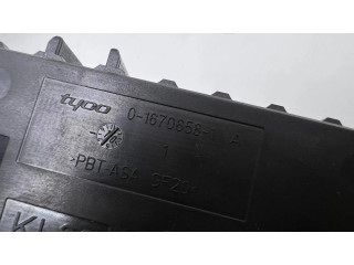   Pojistková skříňka 168298, 1670660   Mercedes-Benz C W204 2010