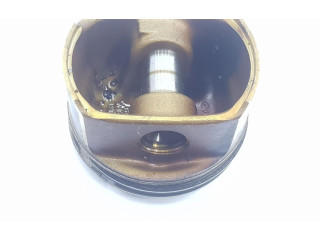  Поршень  06B107065N  Audi TT Mk1 для бензинового двигателя 1.8