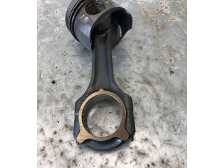 Píst    Mercedes-Benz E W211    648.961 