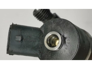 Vstřikovač 332720921, 0986485094   BMW 5 E39  pro naftový motor 2.5 M57d25 