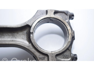 Píst    BMW 5 E39  pro naftový motor 2.9 M57 D30 (306D1) 
