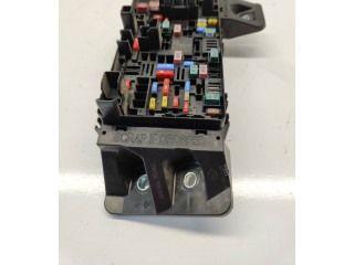 Блок предохранителей  68312776AC, 8318070812C   Dodge RAM 1500 DS    