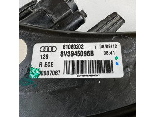 Задний фонарь  8V3945096B, 81060202    Audi A3 S3 8V   2013-2019 года