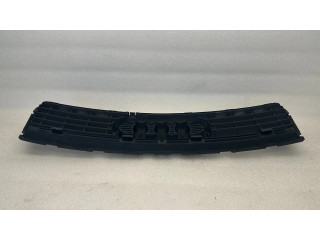 Передняя решётка Audi A6 S6 C5 4B 1997-2005 года 4B0853651F      