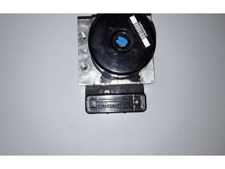 Jednotka ABS 31329137   Volvo V60 2013