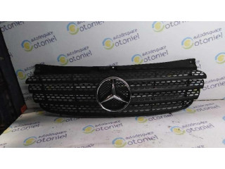 Передняя решётка Mercedes-Benz Vito Viano W639 2003-2014 года       