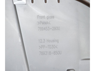 Přístrojová deska  Volvo XC40 2021 32320737, T0468521  