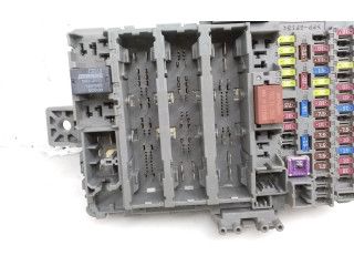 Блок предохранителей T1EE111   Honda CR-V    