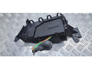   Pojistková skříňka HU5T14A094BD, HG9T14A301AA   Ford Mondeo MK  2017