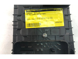 Блок предохранителей  1K0937125A   Volkswagen Golf Plus    