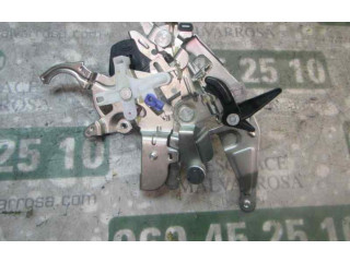 Замок багажника 825087319R    Dacia Dokker  -  года