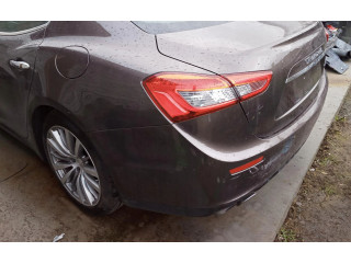 Zpětné zrcátko  Maserati Ghibli 2019    