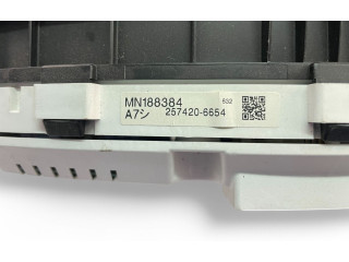 Přístrojová deska  Mitsubishi Grandis 2005 MN188384  