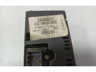 Блок управления климат-контролем 24449677   Opel Omega B2
