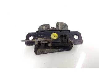 Zámek zadních dveří 2K0827506E   Volkswagen Caddy 2007