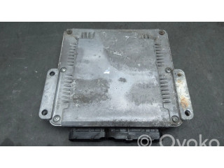 Блок управления двигателем Блок управления 0281012999, P05094800AC   Chrysler Voyager