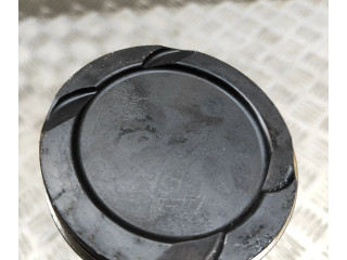 Píst 32213692, 31401957   Volvo XC40     