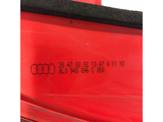 Задний фонарь правый сзади 8L0945096C    Audi A3 S3 8L   1996-2003 года