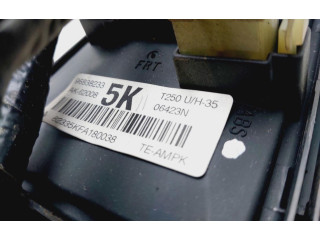   Pojistková skříňka 96838233   Chevrolet Chevy Van 2006