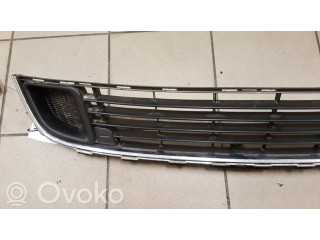 Нижняя решётка (из трех частей) Citroen C5 2008-2016 года 9681052677      