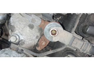 Vstřikovač 0445110256, 338002A400   Hyundai i30     