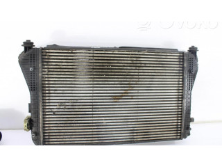 Интеркулер  3C0145805A   Volkswagen PASSAT B7 2.0