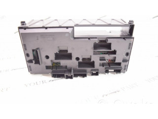 Блок предохранителей 9210863   BMW X3 F25    