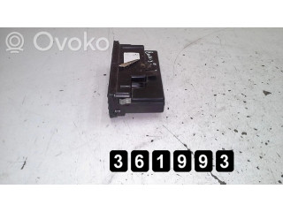 Блок управления климат-контролем 8362767   BMW 3 E30