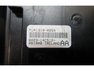 Přístrojová deska  Jaguar XF X250 2009   