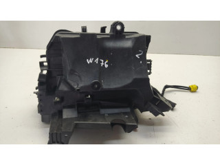   Pojistková skříňka 0009827723, A0009828323   Mercedes-Benz A W176 2017