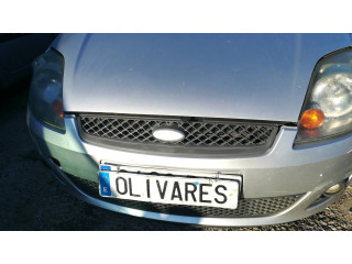 Передняя решётка Ford Fiesta 2002-2005 года 2N118200CFW      