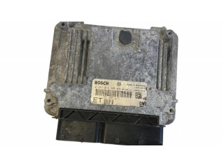 Řídící jednotka 55205633, 0281013408   Opel Vectra C 2005