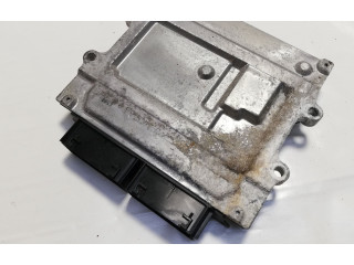 Блок управления двигателя 31452623   Volvo V40 Cross country