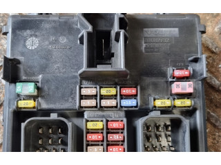   Pojistková skříňka 31682732, 32209198   Volvo XC60 2019