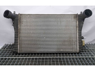 Интеркулер  3C0145805P   Volkswagen Tiguan 