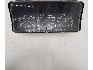 Přístrojová deska  Volkswagen PASSAT B3 1993 81117621  