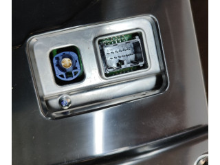 Дисплей    32316263   Polestar 2