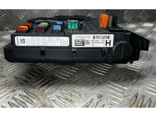   Pojistková skříňka 30728512, 28017881   Volvo XC70 2006