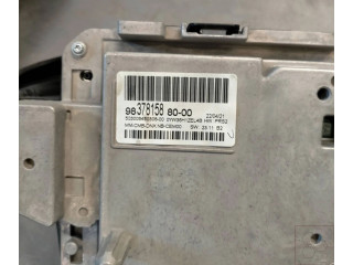 Přístrojová deska  Peugeot 5008 II 2020 9837815880  
