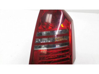 Задний фонарь правый HSG43866, 04805852AE    Chrysler 300 - 300C   2005-2010 года