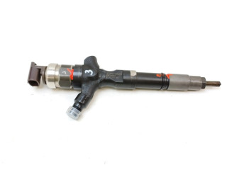 Vstřikovač 2367030400   Toyota Hilux (AN10, AN20, AN30)  pro naftový motor 3.0  