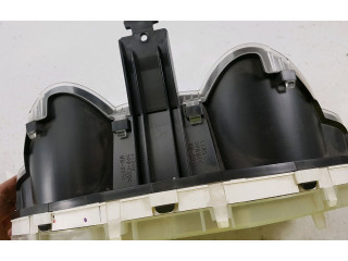 Панель приборов 8100B542, N5-0567A   Mitsubishi Colt       