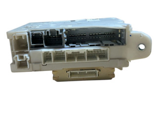   Pojistková skříňka 8273053021, 6G240724   Lexus  220D-250-350 2011