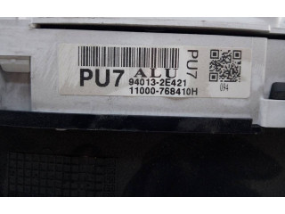 Přístrojová deska  Hyundai Tucson JM 2006 940132E421, E3-A3-28-4  