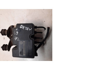 Jednotka ABS 1K0907379AK, 000404913E2   Skoda Octavia Mk2 (1Z) 2010