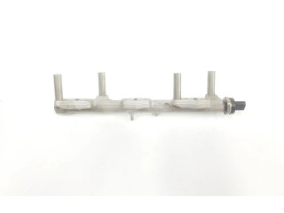 Vstřikovací lišta 13538665631, 8665631   BMW X1 F48 F49   1.5  