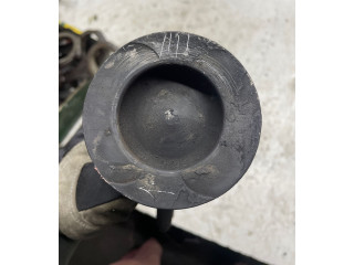 Píst 912389, 120060082   Nissan Navara D40    V9X 