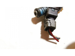 Vstřikovač 3531022010, 9250930006   Hyundai Accent  pro benzínový motor 1.3  
